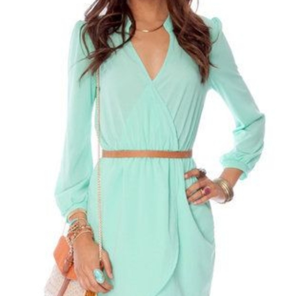 Tobi mint dress size medium *new price* - Picture 2 of 2